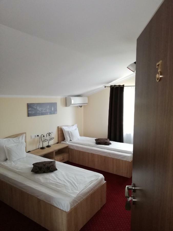 Casa Daomi Hotel Deva Buitenkant foto